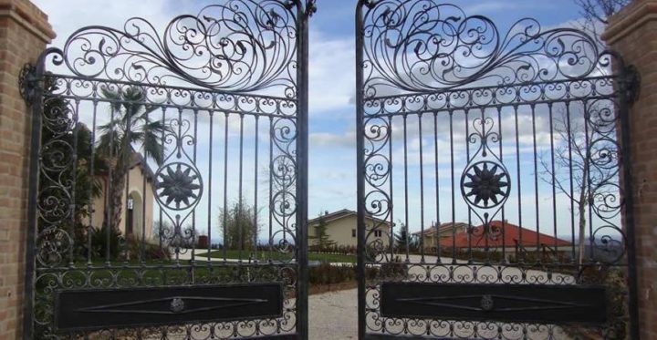 custom home gates